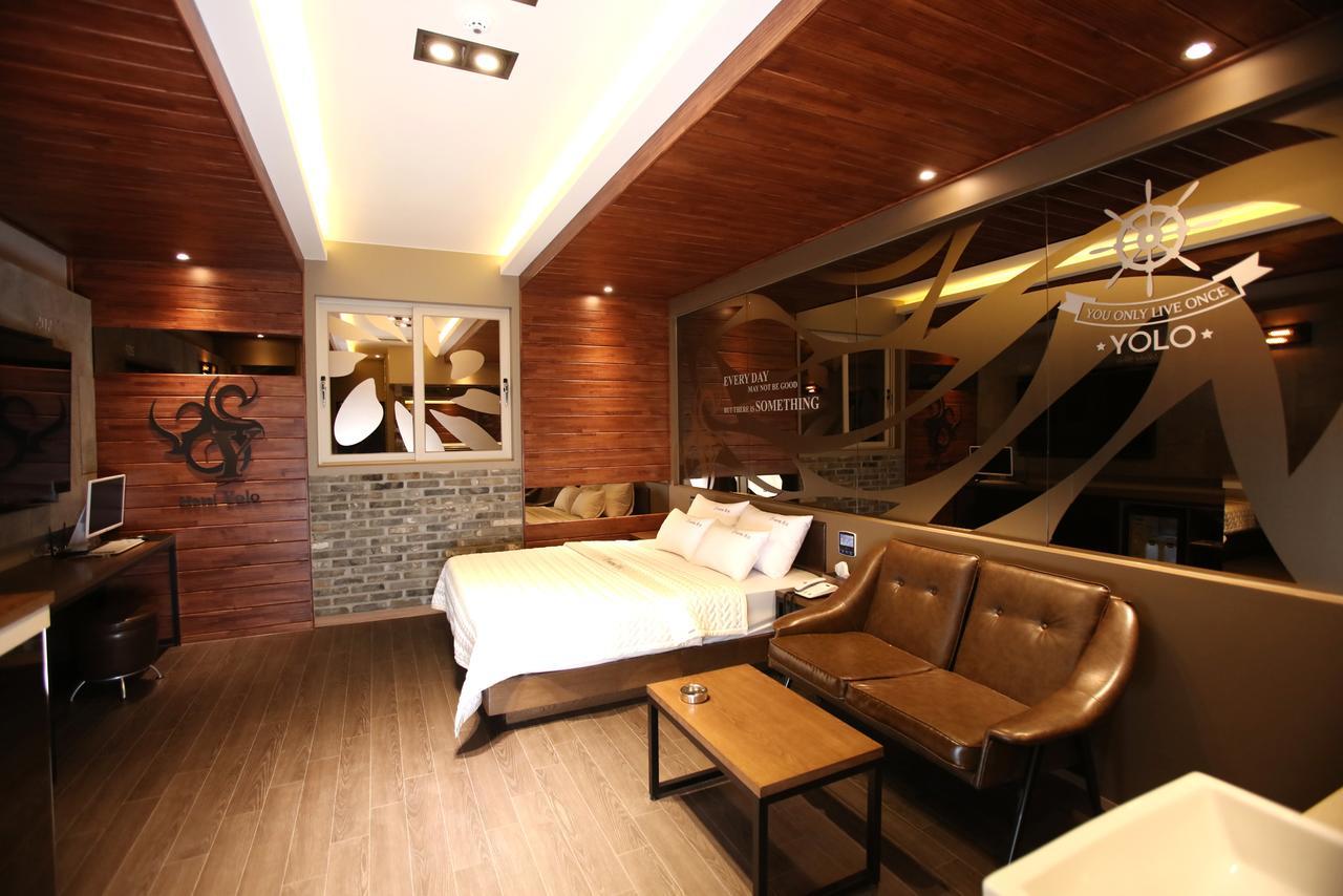 Hotel Yolo Chongnae-dong Kültér fotó